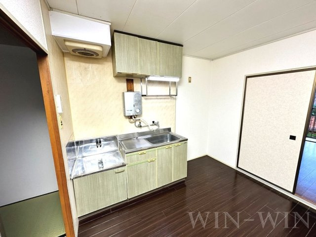 カースル50 A棟のキッチン|イメージ（同建物内別部屋の写真です）