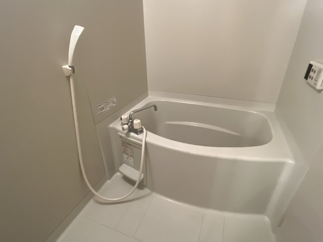 ヌーベル龍野の浴室