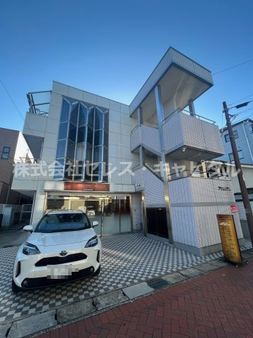 アクエリアスの外観