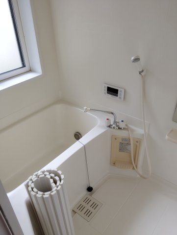 見附市葛巻１丁目のアパートの浴室