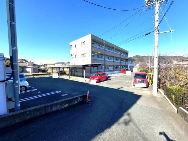 リビオ禎紫園 Ⅰの駐車場