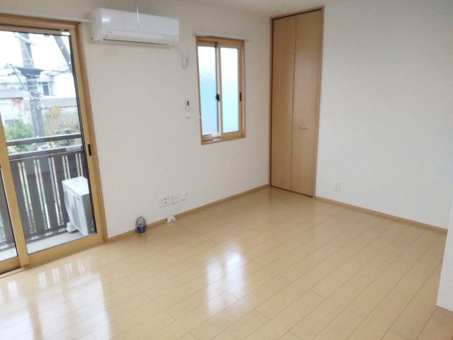 マルグリットＡＢ　Ａ棟の居間・リビング