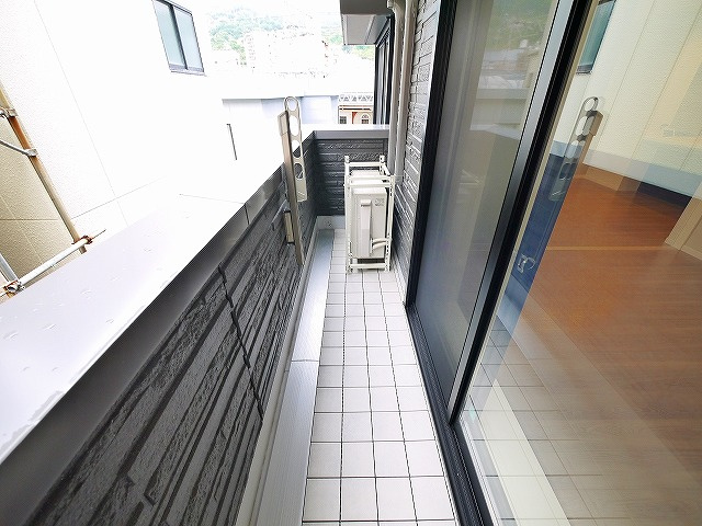 シャーメゾン　Ｎ　元町のバルコニー