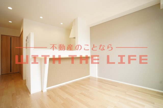 ボンシャンスMⅡ【キャッシュバック対象物件】の居間・リビング|おしゃれな居間です