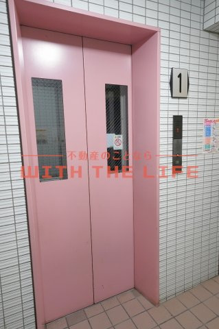 エトランゼ12【10.000円キャッシュバック対象物件】のロビー|毎日通るロビーはこのようになっています