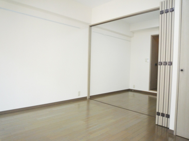 ジュネス本郷の洋室|※写真は同タイプの別室になります