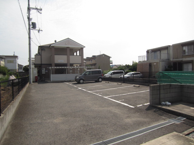 【駐車場】