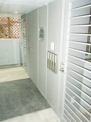 弥生坂上のエントランス|エントランス