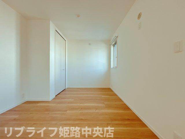 トリニティⅢ号館の洋室