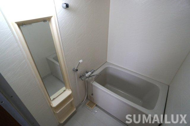 合志市須屋の賃貸マンションの浴室