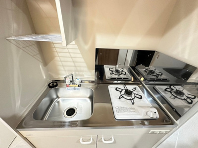 【キッチン】 | ロイヤルコンフォート六本松 | 別号室の写真になります。現況優先。