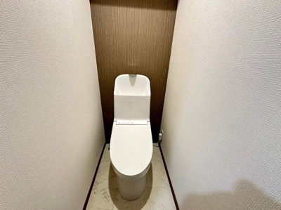 【トイレ】 | ロイヤルコンフォート六本松 | 別号室の写真になります。現況優先。