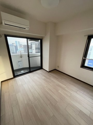 仲介手数料0円！！ランドビル本陣の居間・リビング