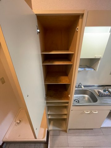 仲介手数料0円！！ランドビル本陣の収納