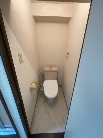 仲介手数料0円！！ランドビル本陣のトイレ