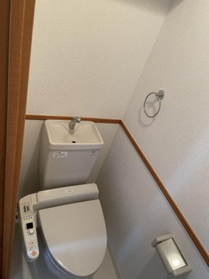 【トイレ】 | ピュアドームデュエル博多 | 別号室の写真になります。現況優先。