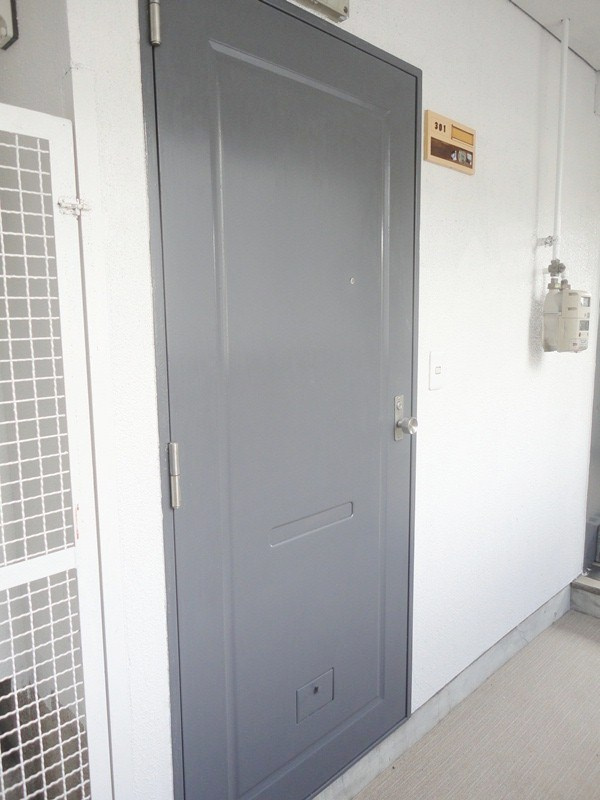 エステート上津Aのロビー|建物の内部です
