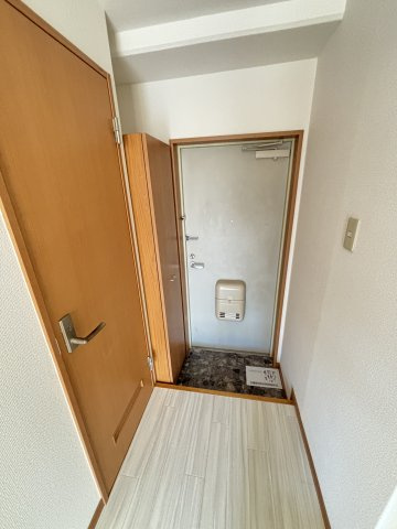 【玄関】
