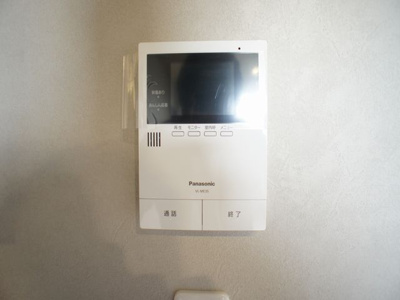 【セキュリティ】 | Garage position 鹿沼（ガレージポジション） | 訪問者の確認ができるTVドアホン付きです♪