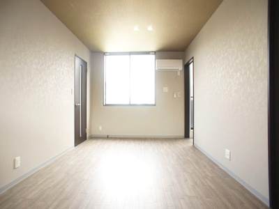 【居間・リビング】 | Garage position 鹿沼（ガレージポジション） | ゆったりできるリビングです♪