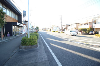 【前面道路含む現地写真】