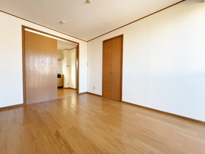 【洋室】 | セレニティ