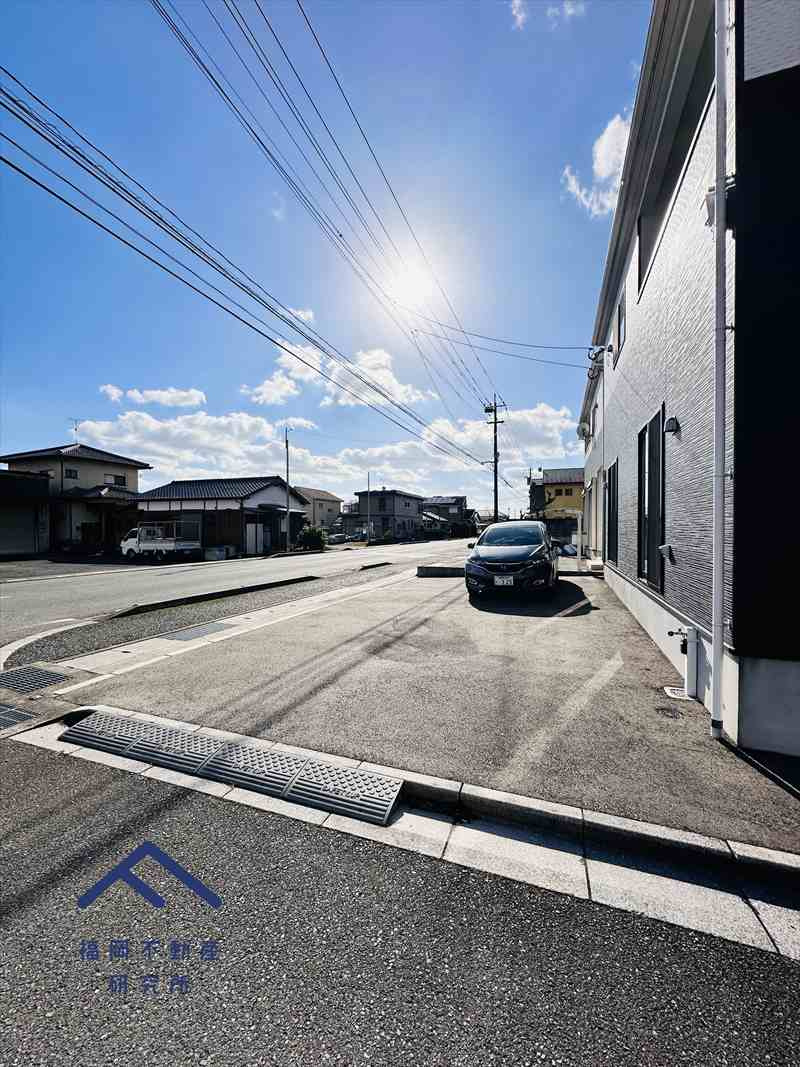 朝倉郡筑前町安野　戸建ての駐車場