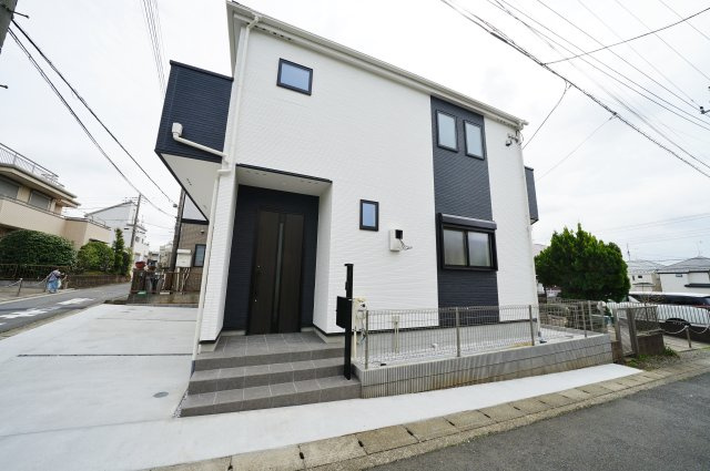 【横浜市瀬谷区瀬谷２丁目12-1新築戸建て】★仲介手数料無料★（瀬谷小学校・瀬谷中学校）】の外観