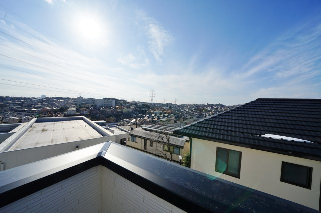 【横浜市旭区笹野台３丁目37-15新築戸建て】★仲介手数料無料★（笹野台小学校・希望ヶ丘中学校）の展望
