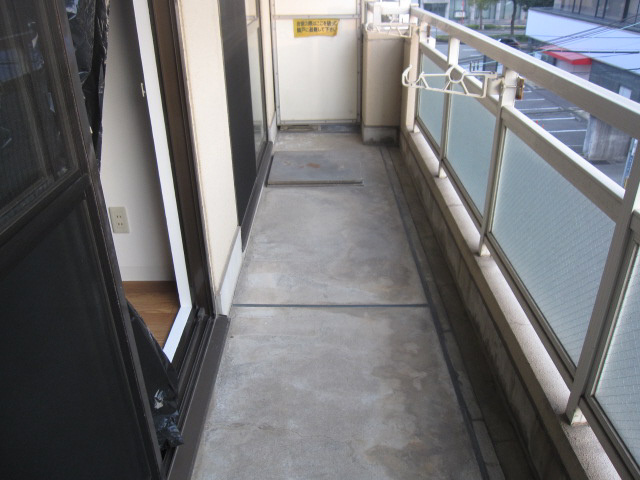 ルナ・メゾン Ａｓａｍｉのバルコニー