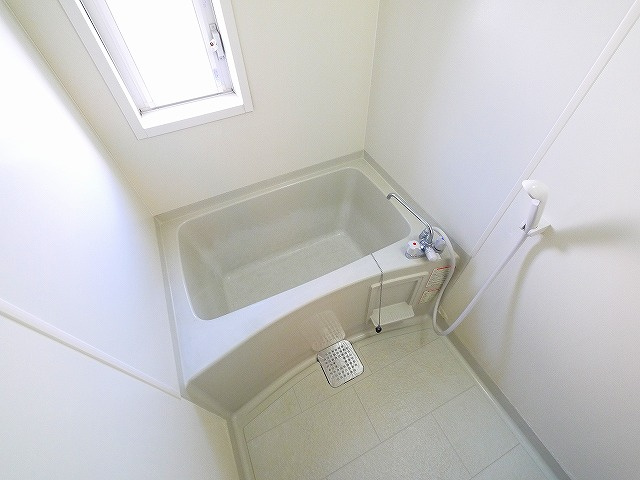 ホームライフ平松の浴室|お風呂です