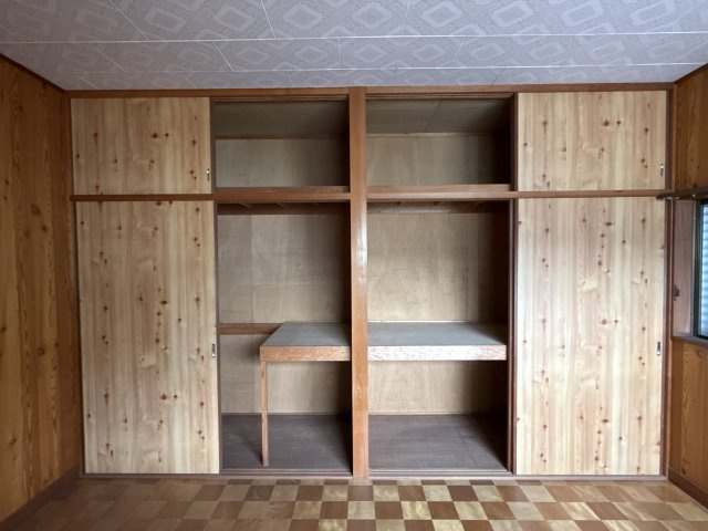 月丘町戸建の収納