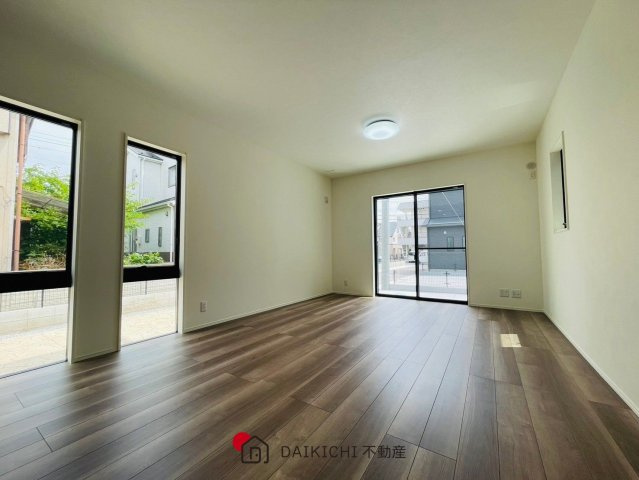 【居間・リビング】 | 熊谷市銀座　タマタウン熊谷銀座　新築戸建　　全5棟　3号棟　