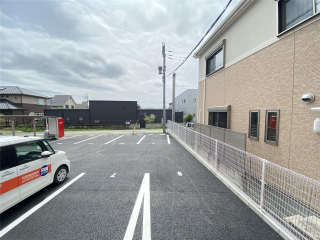 熊本市北区鶴羽田４丁目の賃貸マンションの駐車場