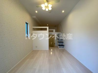 【居間・リビング】 | ハーモニーテラス清水Ⅲ | 居間です