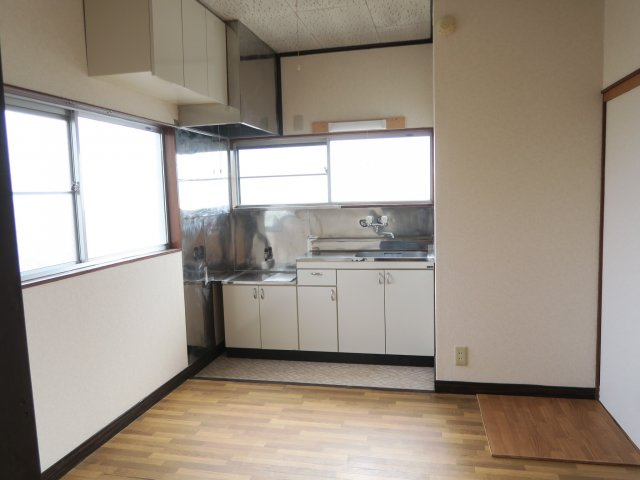 Y・Fハイツの居間・リビング