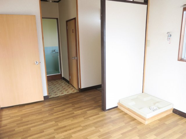 Y・Fハイツの居間・リビング