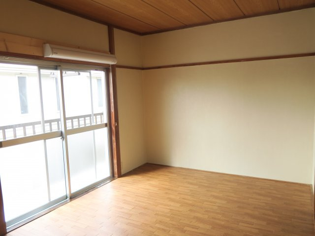 Y・Fハイツの居間・リビング