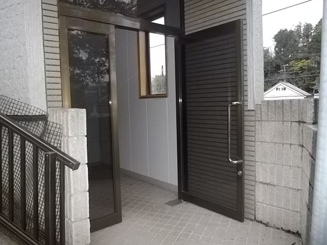 ジョイフルコートのエントランス