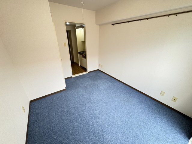 石井ビルの寝室