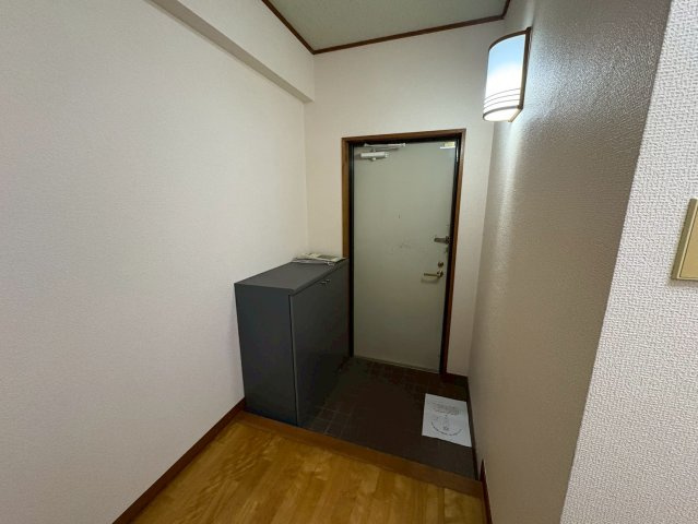 ナンカイ７の玄関