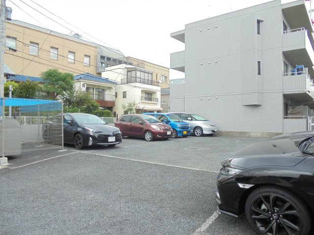 エクセル貴多川第６の駐車場