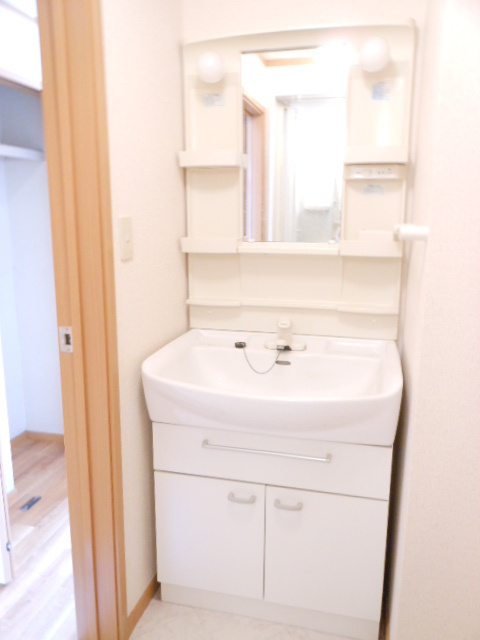 サンライズⅣの独立洗面台