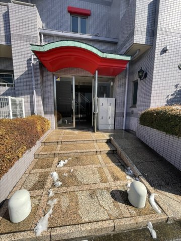 フジ・ヴェール法蓮寺山のエントランス