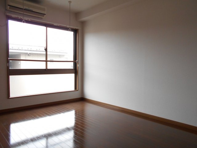 エイユービルの内装