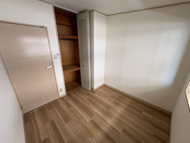 リズ市川平田のその他