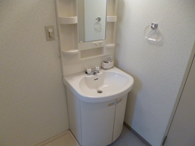 市川グリーンタウンミズホの独立洗面台