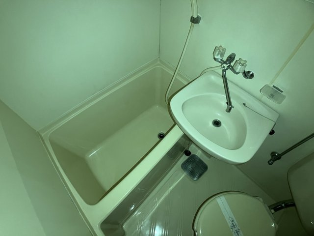 メゾン・タカツの浴室