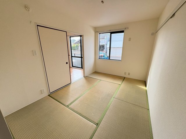 メゾンプレミールBの和室