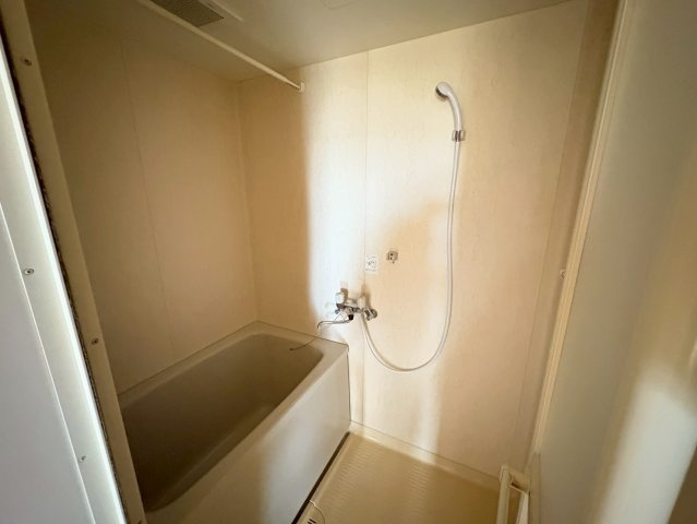 メゾンプレミールBの浴室